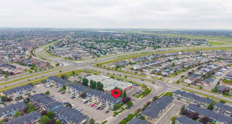 550 Mckenzie Towne Close, Calgary, Alberta T2Z 1A8, 2 Bedrooms Bedrooms, ,2 BathroomsBathrooms,Residential,For Sale,Mckenzie Towne,A2329307