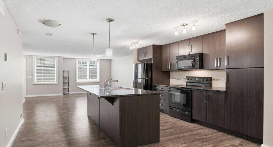 550 Mckenzie Towne Close, Calgary, Alberta T2Z 1A8, 2 Bedrooms Bedrooms, ,2 BathroomsBathrooms,Residential,For Sale,Mckenzie Towne,A2329307