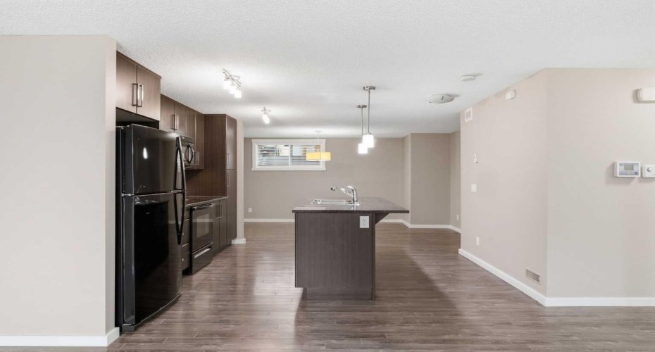 550 Mckenzie Towne Close, Calgary, Alberta T2Z 1A8, 2 Bedrooms Bedrooms, ,2 BathroomsBathrooms,Residential,For Sale,Mckenzie Towne,A2329307