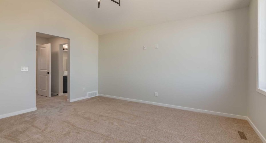32 Ellen Lane, Crossfield, Alberta T0M 0S0, 3 Bedrooms Bedrooms, ,3 BathroomsBathrooms,Residential,For Sale,Ellen,A2329311