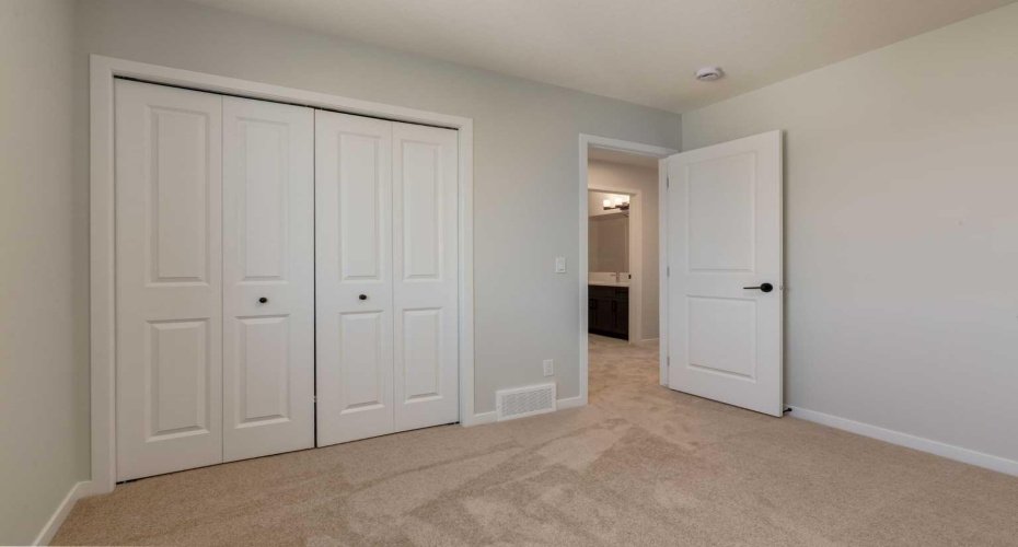 32 Ellen Lane, Crossfield, Alberta T0M 0S0, 3 Bedrooms Bedrooms, ,3 BathroomsBathrooms,Residential,For Sale,Ellen,A2329311