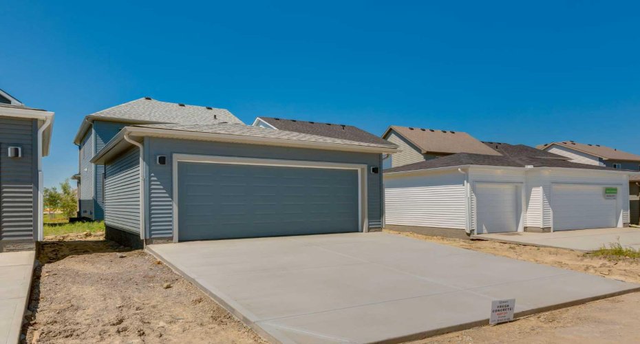 32 Ellen Lane, Crossfield, Alberta T0M 0S0, 3 Bedrooms Bedrooms, ,3 BathroomsBathrooms,Residential,For Sale,Ellen,A2329311