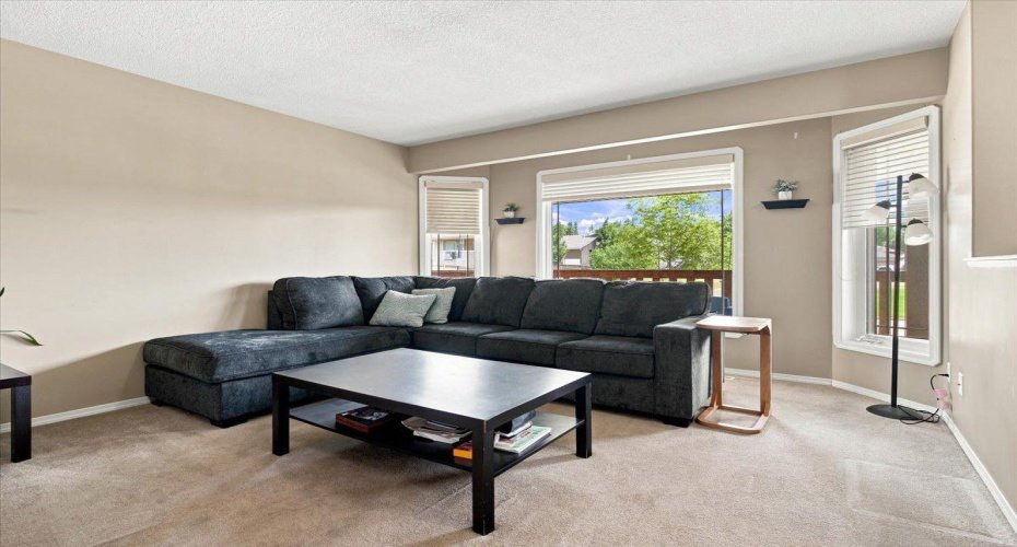 6918 88A Street, Grande Prairie, Alberta T8X0C1, 3 Bedrooms Bedrooms, ,3 BathroomsBathrooms,Residential,For Sale,88A,A2329316