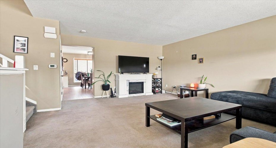 6918 88A Street, Grande Prairie, Alberta T8X0C1, 3 Bedrooms Bedrooms, ,3 BathroomsBathrooms,Residential,For Sale,88A,A2329316