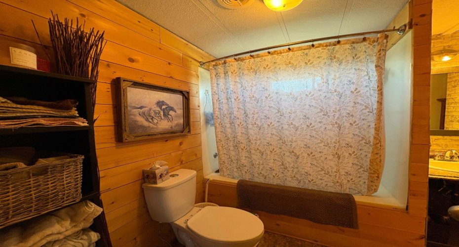 834043 120 Range, Rural Clear Hills County, Alberta T0H 0B0, 2 Bedrooms Bedrooms, ,1 BathroomBathrooms,Residential,For Sale,120,A2329318