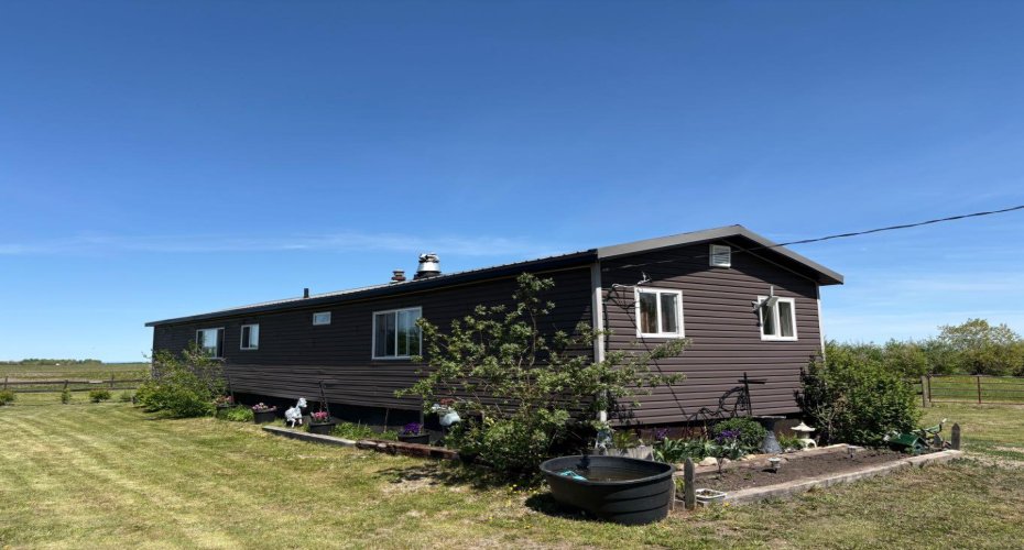 834043 120 Range, Rural Clear Hills County, Alberta T0H 0B0, 2 Bedrooms Bedrooms, ,1 BathroomBathrooms,Residential,For Sale,120,A2329318