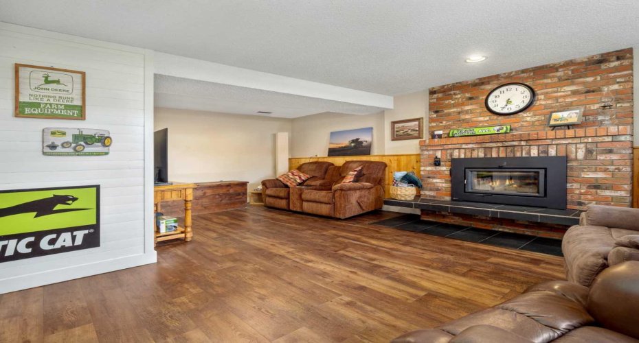 6109 57 Street, Taber, Alberta T1G 1K1, 4 Bedrooms Bedrooms, ,2 BathroomsBathrooms,Residential,For Sale,57,A2329323