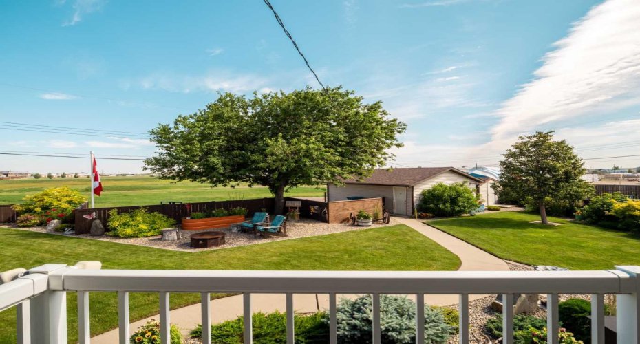 6109 57 Street, Taber, Alberta T1G 1K1, 4 Bedrooms Bedrooms, ,2 BathroomsBathrooms,Residential,For Sale,57,A2329323