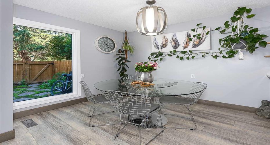 93 Grier Place, Calgary, Alberta T2K 5Y5, 3 Bedrooms Bedrooms, ,2 BathroomsBathrooms,Residential,For Sale,Grier,A2329346