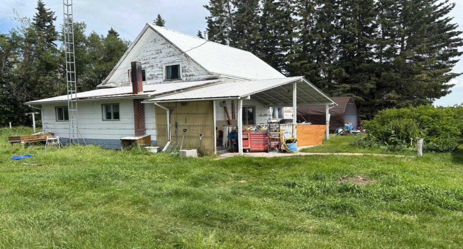 Range Road 62, Rural Mountain View County, Alberta T0M 1X0, 3 Bedrooms Bedrooms, ,2 BathroomsBathrooms,Residential,For Sale,Range Road 62,A2329348