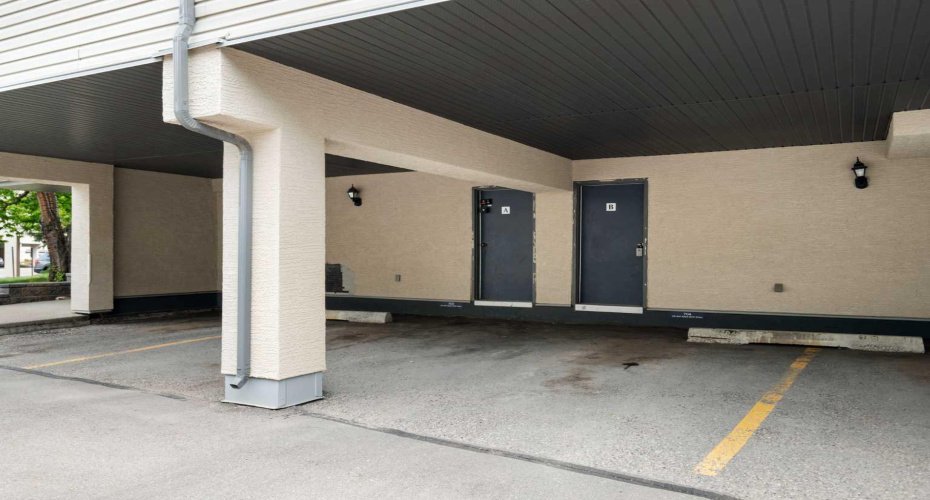 1540 29 Street, Calgary, Alberta T2N 4M1, 2 Bedrooms Bedrooms, ,1 BathroomBathrooms,Residential,For Sale,29,A2329365
