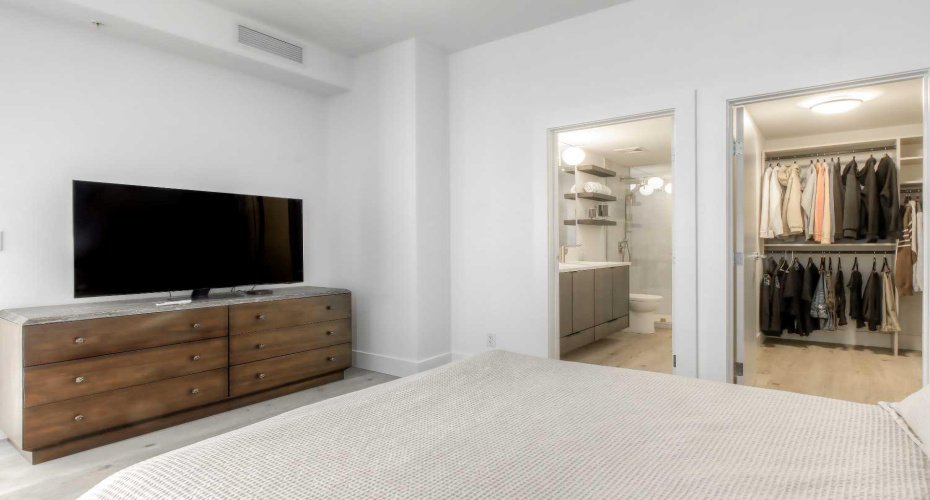 46 9 Street, Calgary, Alberta T2E 7Y1, 2 Bedrooms Bedrooms, ,3 BathroomsBathrooms,Residential,For Sale,9,A2329367