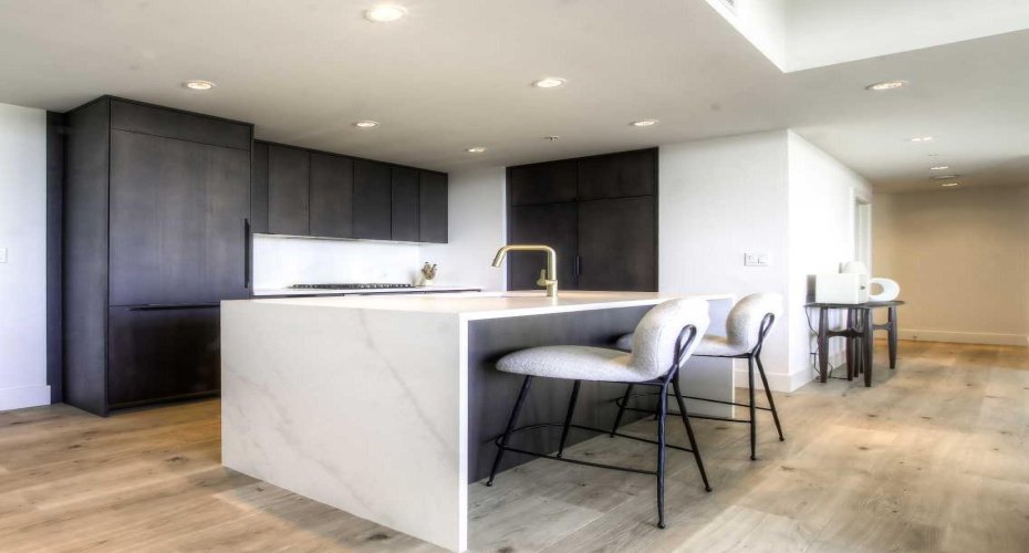 46 9 Street, Calgary, Alberta T2E 7Y1, 2 Bedrooms Bedrooms, ,3 BathroomsBathrooms,Residential,For Sale,9,A2329367