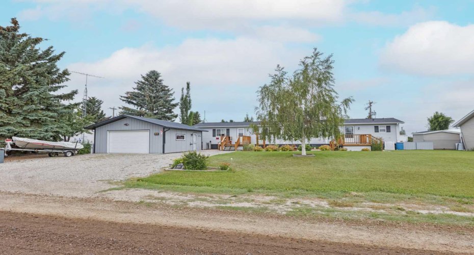 413 1 Avenue, Champion, Alberta T0L 0R0, 3 Bedrooms Bedrooms, ,2 BathroomsBathrooms,Residential,For Sale,1,A2329370