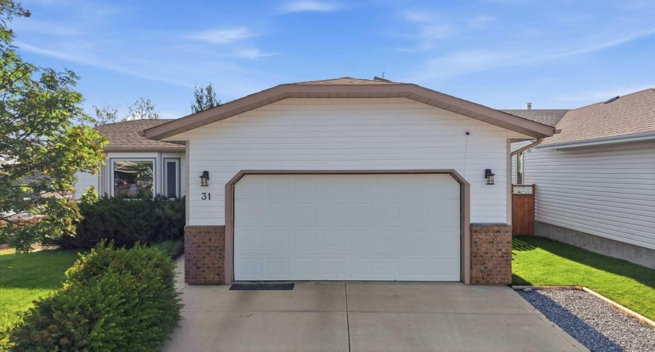 31 Palmer Close, Sylvan Lake, Alberta T4S 1K3, 5 Bedrooms Bedrooms, ,3 BathroomsBathrooms,Residential,For Sale,Palmer,A2329376