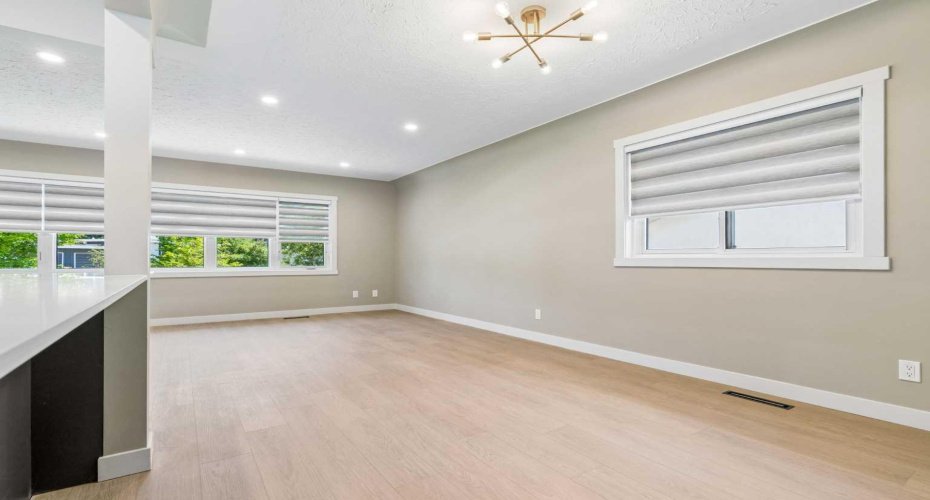 4319 19 Street, Calgary, Alberta T2L 2B8, 4 Bedrooms Bedrooms, ,2 BathroomsBathrooms,Residential,For Sale,19,A2329381