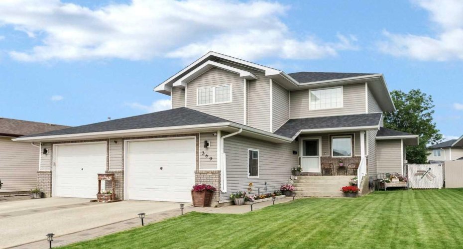 369 Stratton Way, Medicine Hat, Alberta T1B4M9, 4 Bedrooms Bedrooms, ,4 BathroomsBathrooms,Residential,For Sale,Stratton,A2329392