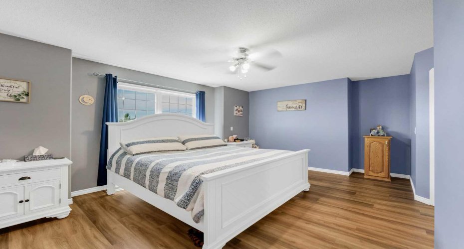 369 Stratton Way, Medicine Hat, Alberta T1B4M9, 4 Bedrooms Bedrooms, ,4 BathroomsBathrooms,Residential,For Sale,Stratton,A2329392