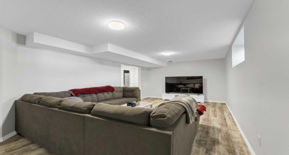 369 Stratton Way, Medicine Hat, Alberta T1B4M9, 4 Bedrooms Bedrooms, ,4 BathroomsBathrooms,Residential,For Sale,Stratton,A2329392