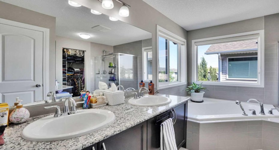 1239 Brightoncrest Green, Calgary, Alberta T2Z 1G7, 5 Bedrooms Bedrooms, ,4 BathroomsBathrooms,Residential,For Sale,Brightoncrest,A2329399