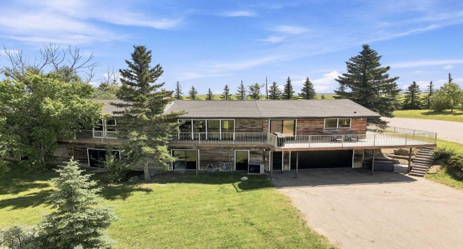 386124 64 Street, Rural Foothills County, Alberta T1S 6C8, 3 Bedrooms Bedrooms, ,4 BathroomsBathrooms,Residential,For Sale,64,A2329408