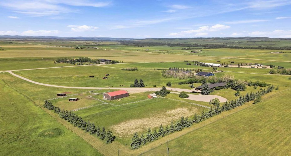 386124 64 Street, Rural Foothills County, Alberta T1S 6C8, 3 Bedrooms Bedrooms, ,4 BathroomsBathrooms,Residential,For Sale,64,A2329408