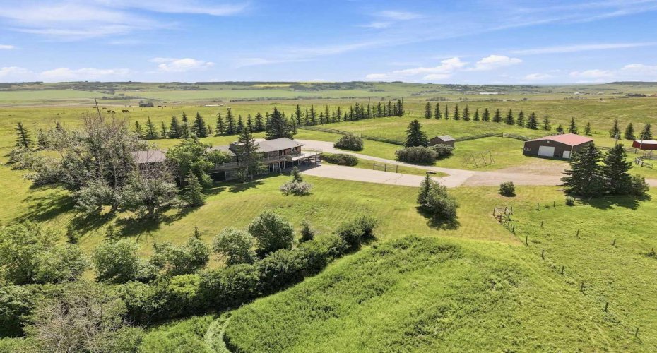 386124 64 Street, Rural Foothills County, Alberta T1S 6C8, 3 Bedrooms Bedrooms, ,4 BathroomsBathrooms,Residential,For Sale,64,A2329408