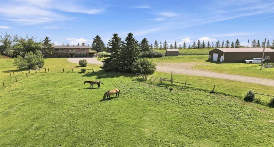 386124 64 Street, Rural Foothills County, Alberta T1S 6C8, 3 Bedrooms Bedrooms, ,4 BathroomsBathrooms,Residential,For Sale,64,A2329408