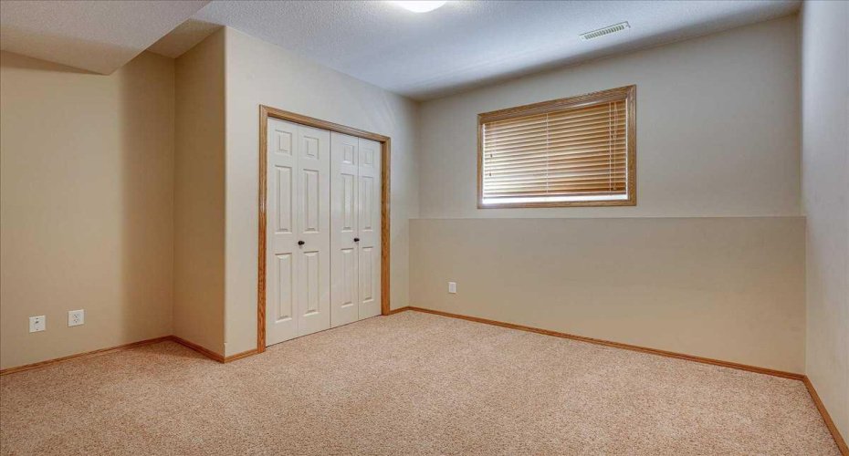 44 Osler Crescent, Red Deer, Alberta T4P 4E8, 3 Bedrooms Bedrooms, ,3 BathroomsBathrooms,Residential,For Sale,Osler,A2329411