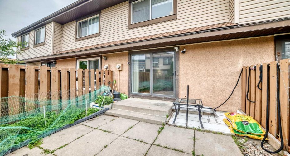 2727 Rundleson Road, Calgary, Alberta T1Y 3Z3, 3 Bedrooms Bedrooms, ,2 BathroomsBathrooms,Residential,For Sale,Rundleson,A2329417