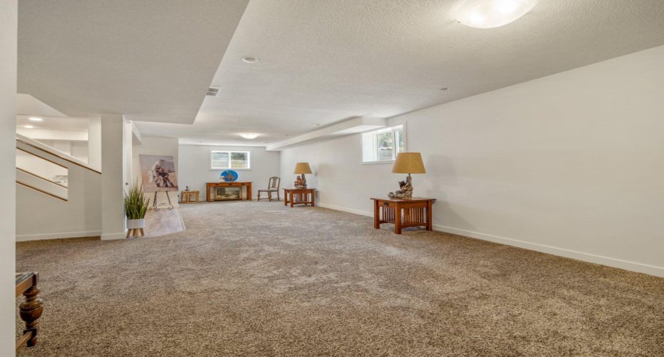 219 Falcon Ridge Way, Rural Lethbridge County, Alberta T1J 5R8, 3 Bedrooms Bedrooms, ,3 BathroomsBathrooms,Residential,For Sale,Falcon Ridge,A2329418