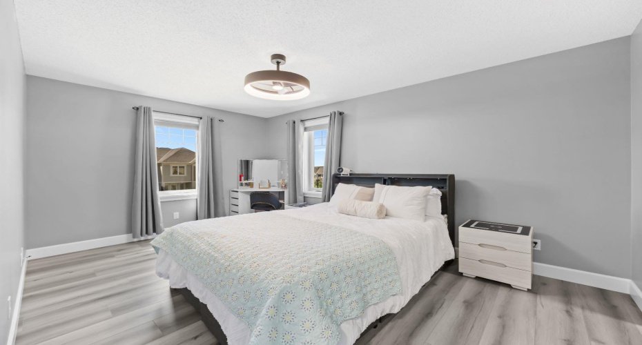 52 Windstone Green, Airdrie, Alberta T4B 0N8, 2 Bedrooms Bedrooms, ,2 BathroomsBathrooms,Residential,For Sale,Windstone,A2329431