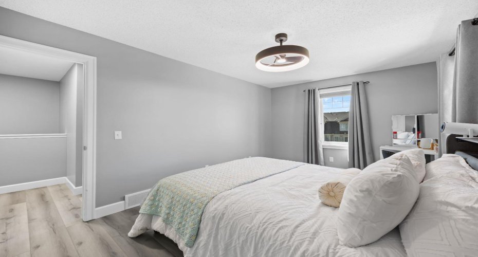 52 Windstone Green, Airdrie, Alberta T4B 0N8, 2 Bedrooms Bedrooms, ,2 BathroomsBathrooms,Residential,For Sale,Windstone,A2329431