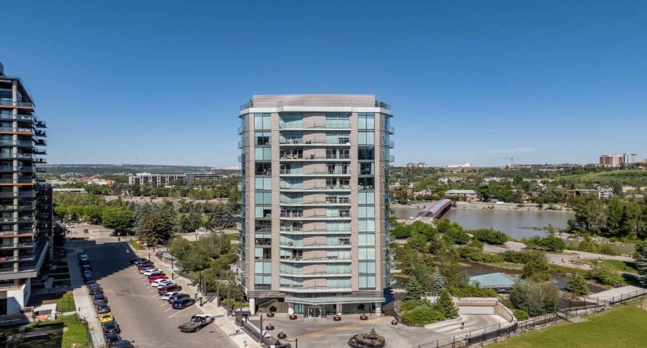 738 1 Avenue, Calgary, Alberta T2P 5G8, 2 Bedrooms Bedrooms, ,2 BathroomsBathrooms,Residential,For Sale,1,A2329435