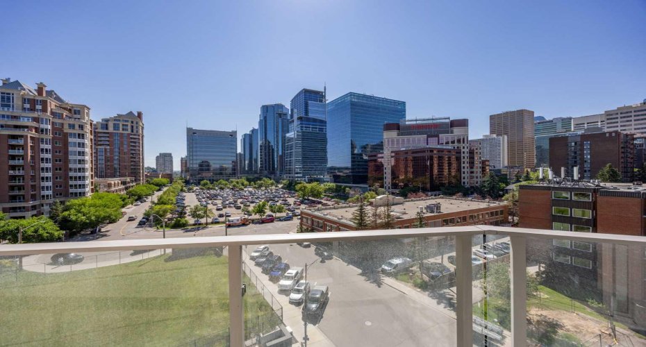 738 1 Avenue, Calgary, Alberta T2P 5G8, 2 Bedrooms Bedrooms, ,2 BathroomsBathrooms,Residential,For Sale,1,A2329435