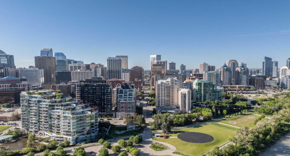 738 1 Avenue, Calgary, Alberta T2P 5G8, 2 Bedrooms Bedrooms, ,2 BathroomsBathrooms,Residential,For Sale,1,A2329435