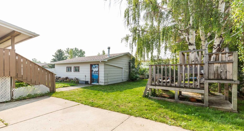 258 McDermott Road, Coalhurst, Alberta T0L0V0, 4 Bedrooms Bedrooms, ,3 BathroomsBathrooms,Residential,For Sale,McDermott,A2329438