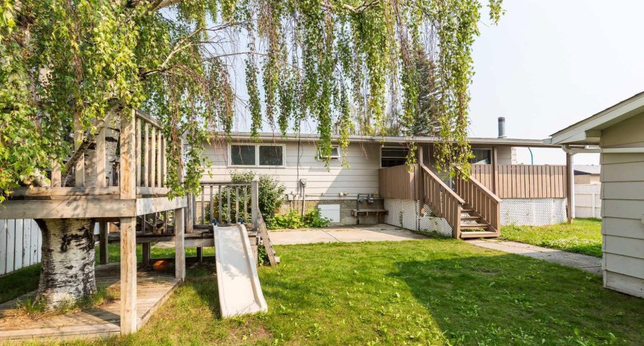 258 McDermott Road, Coalhurst, Alberta T0L0V0, 4 Bedrooms Bedrooms, ,3 BathroomsBathrooms,Residential,For Sale,McDermott,A2329438