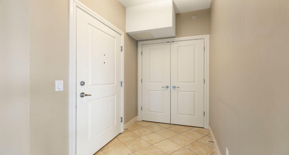 2330 Fish Creek Boulevard, Calgary, Alberta T2Y 0L1, 2 Bedrooms Bedrooms, ,2 BathroomsBathrooms,Residential,For Sale,Fish Creek,A2329461