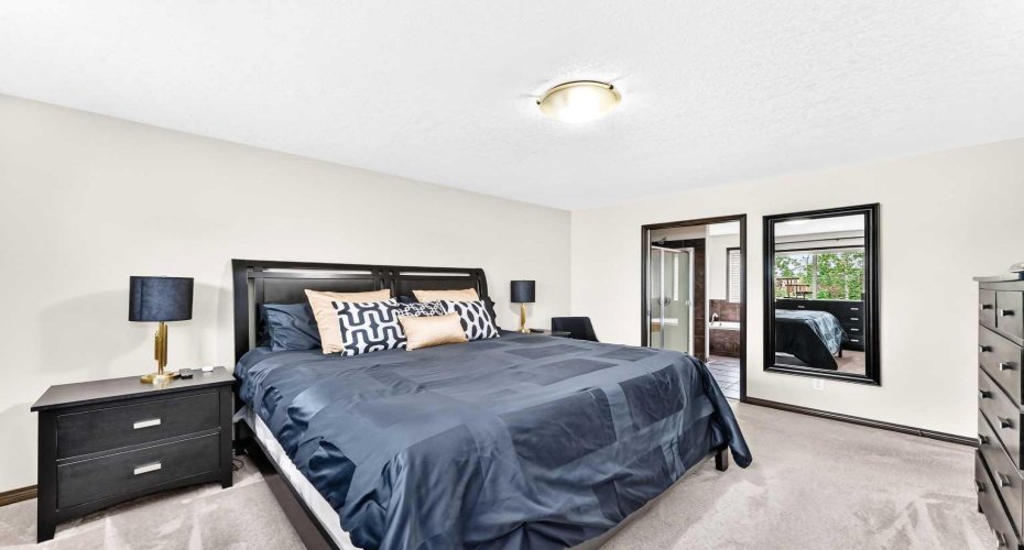 188 Hawkmere Way, Chestermere, Alberta T1X 0C9, 4 Bedrooms Bedrooms, ,4 BathroomsBathrooms,Residential,For Sale,Hawkmere,A2329465