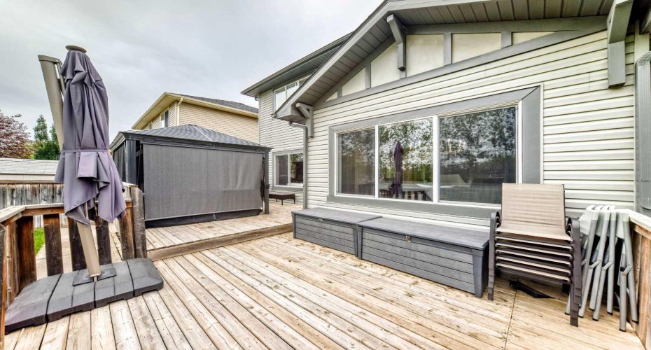 188 Hawkmere Way, Chestermere, Alberta T1X 0C9, 4 Bedrooms Bedrooms, ,4 BathroomsBathrooms,Residential,For Sale,Hawkmere,A2329465