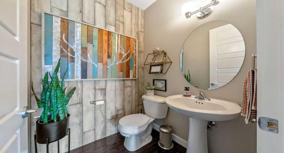 2 piece bathroom on main