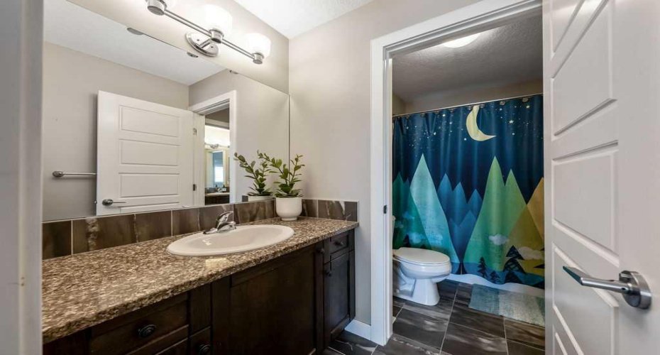 Each has own sink in Jack-n-jill bathroom