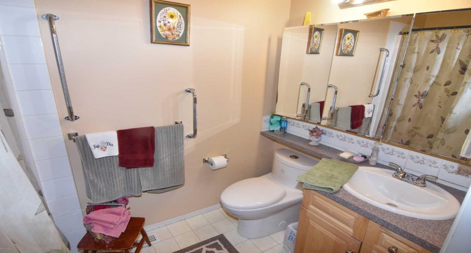 33 Strathmore Lakes Bay, Strathmore, Alberta T1P 1L8, 2 Bedrooms Bedrooms, ,3 BathroomsBathrooms,Residential,For Sale,Strathmore Lakes,A2329475