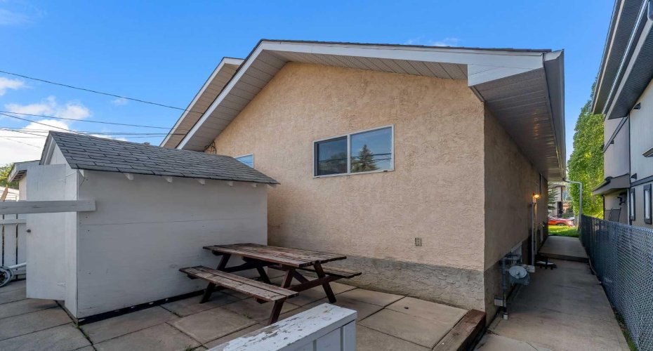 4736 17 Avenue, Calgary, Alberta T3B 0P5, 4 Bedrooms Bedrooms, ,2 BathroomsBathrooms,Residential,For Sale,17,A2329506