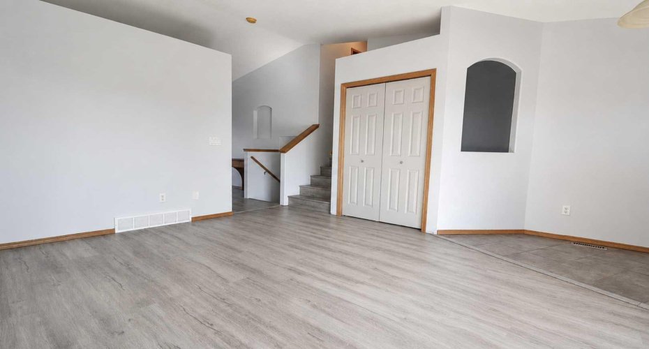 7017 Kateri Drive, Grande Prairie, Alberta T8W 2Y2, 5 Bedrooms Bedrooms, ,3 BathroomsBathrooms,Residential,For Sale,Kateri Drive,A2329528