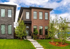 3515 7 Avenue, Calgary, Alberta T3C0C9, 4 Bedrooms Bedrooms, ,4 BathroomsBathrooms,Residential,For Sale,7,A2329536 3515 7 Avenue, Calgary, Alberta T3C0C9, 4 Bedrooms Bedrooms, ,4 BathroomsBathrooms,Residential,For Sale,7,A2329536