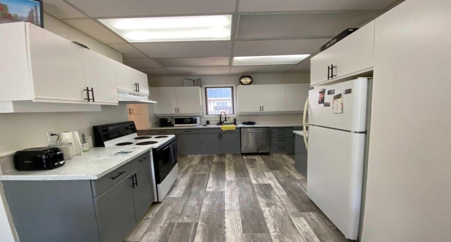814 12 Street, Lethbridge, Alberta T1H 2H6, 2 Bedrooms Bedrooms, ,1 BathroomBathrooms,Residential,For Sale,12,A2329543