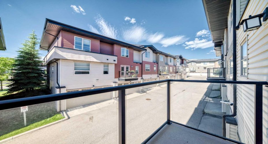 57 Aspen Hills Common, Calgary, Alberta T3H0R7, 2 Bedrooms Bedrooms, ,3 BathroomsBathrooms,Residential,For Sale,Aspen Hills,A2329544
