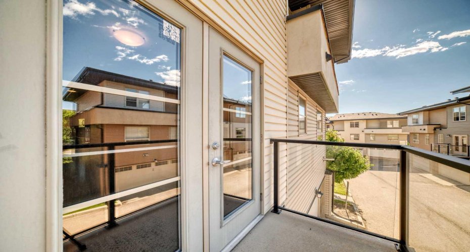 57 Aspen Hills Common, Calgary, Alberta T3H0R7, 2 Bedrooms Bedrooms, ,3 BathroomsBathrooms,Residential,For Sale,Aspen Hills,A2329544